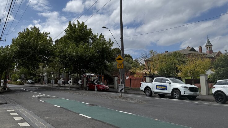 Wellington Street in Clifton Hill looking towards Alexandra Parade, with the existing painted green bike lane in the foreground